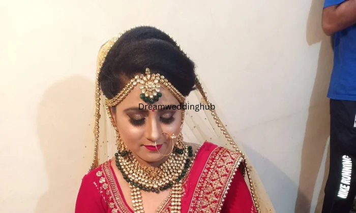 Enrich beauty parlour